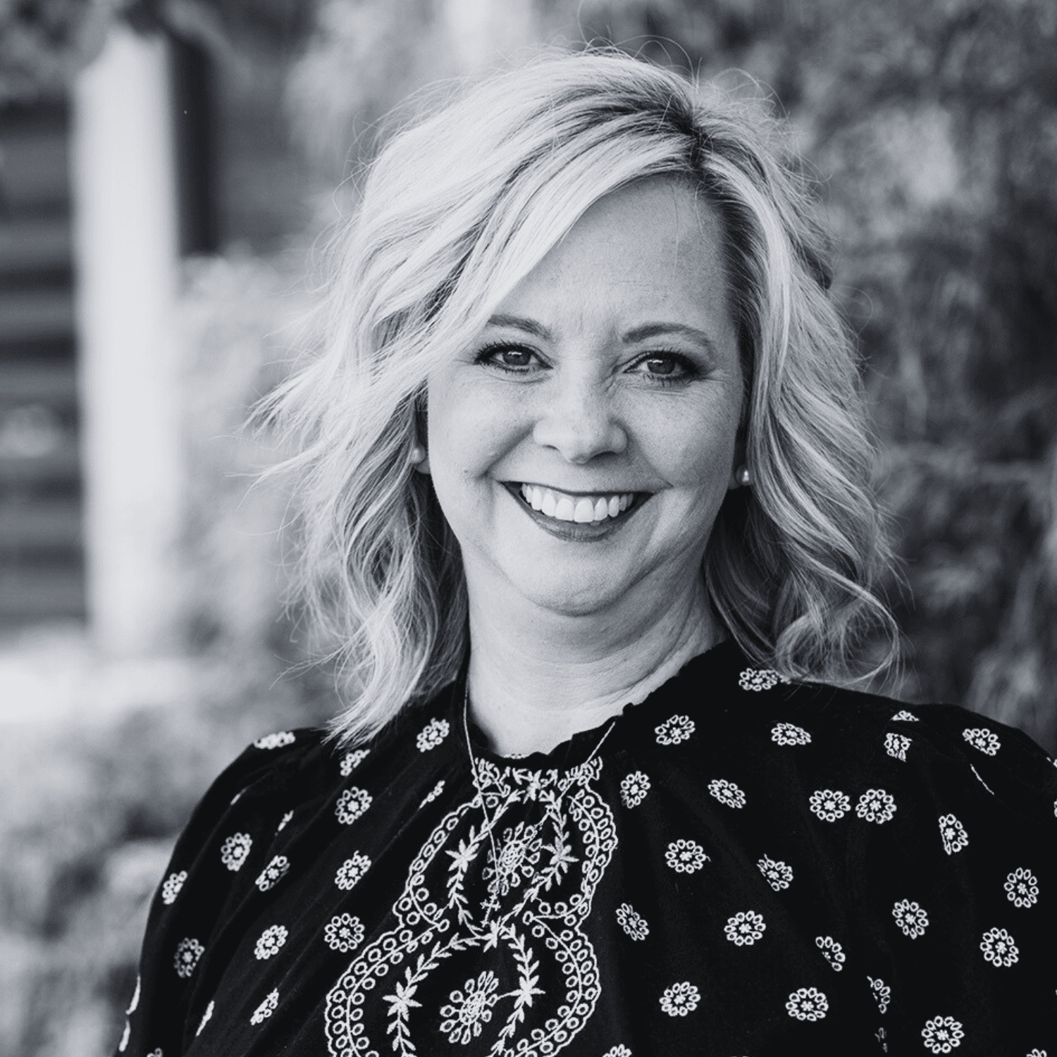 Tiffany Mills Headshot